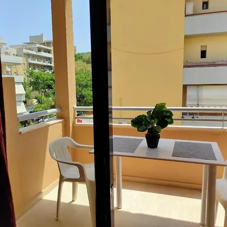 Athina's * 罗希姆诺